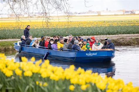 fluistervaren|Boat Tour in Keukenhof